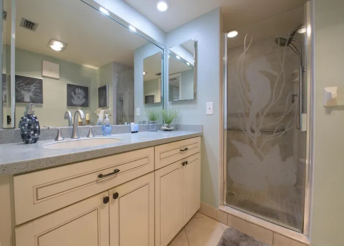 Apartment Surfside 402