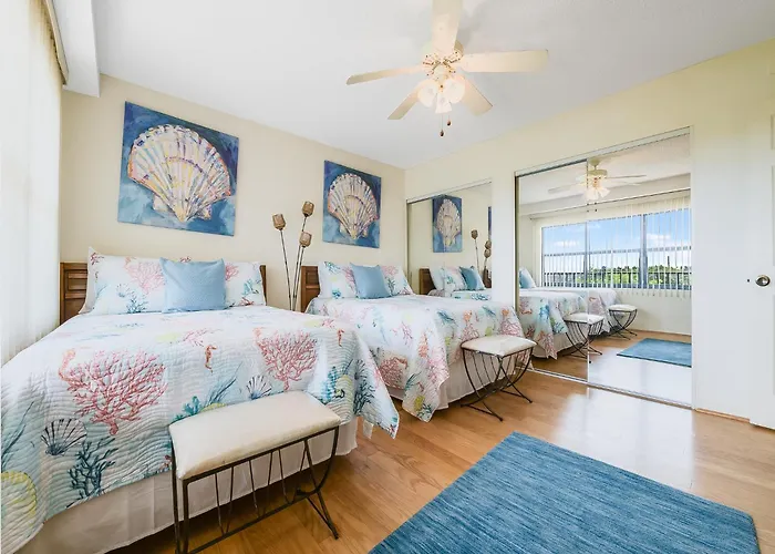 Surfside 402 Apartment *